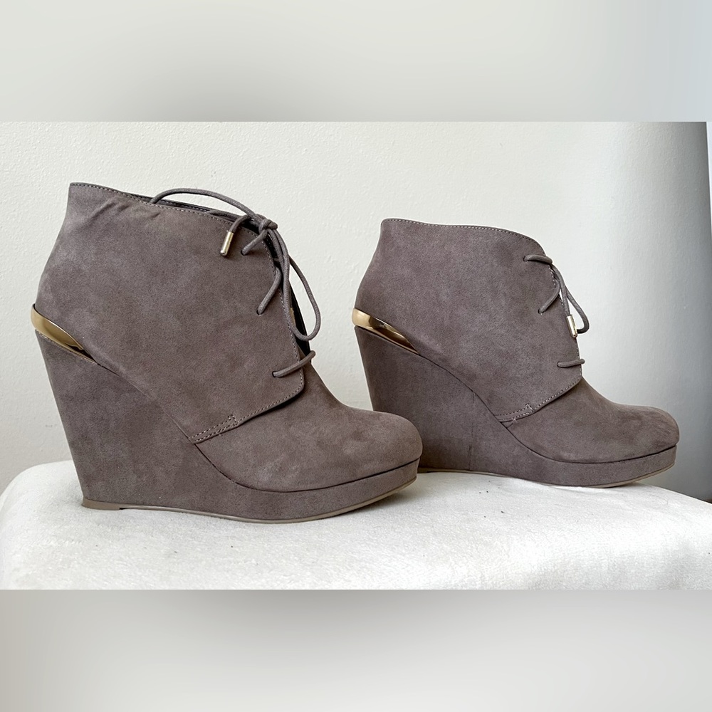 Call It Spring Agelli Wedge bootie - Taupe - Size 8